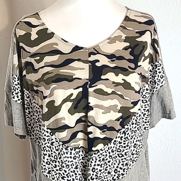 Gigio Tan Top, Camouflage & Leopard Print Accents & Cinched Knot, Size Small,NWT - Picture 2 of 10